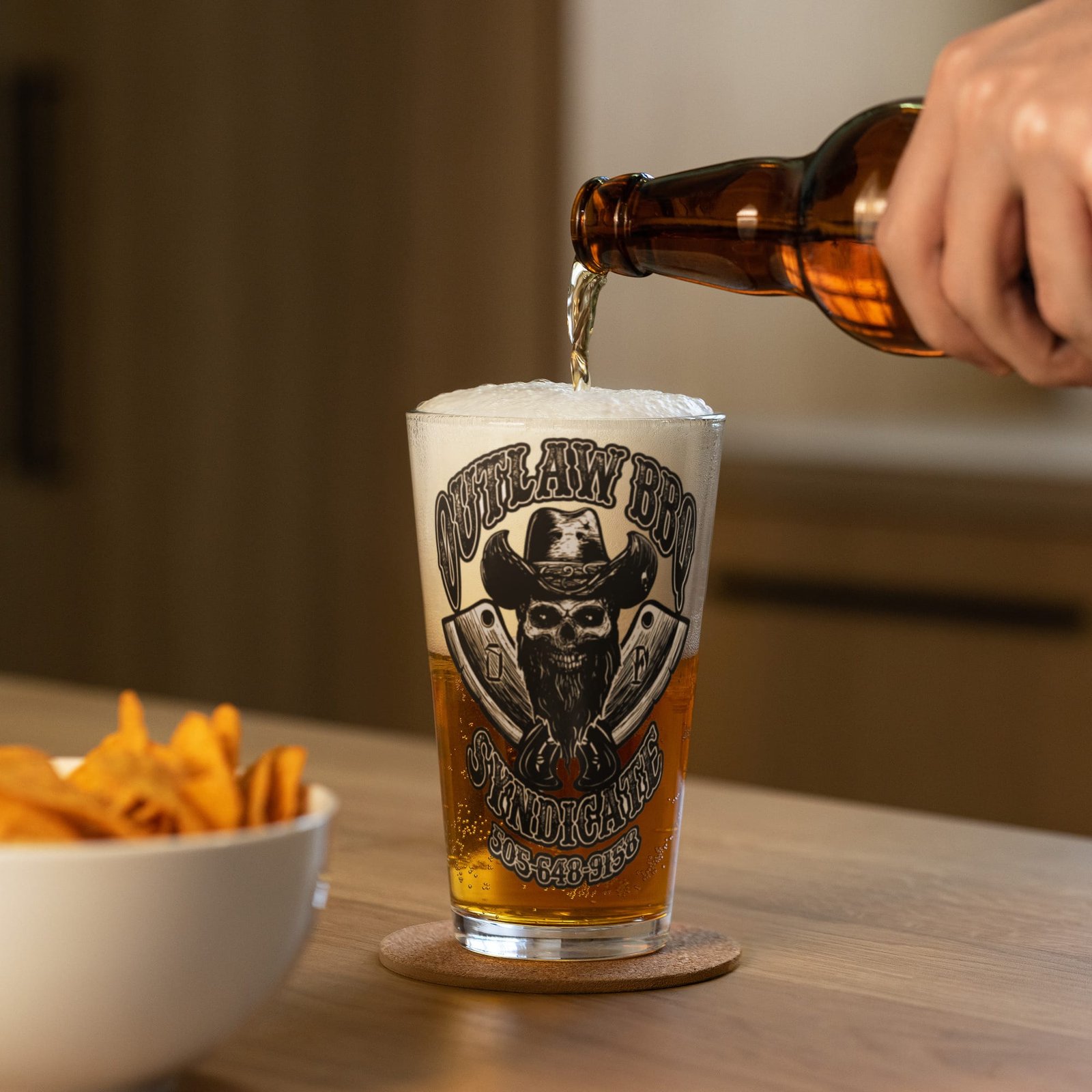 Outlaw pint glass - Image 2